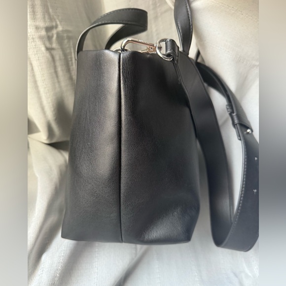 DKNY black tote bag - Picture 8 of 9